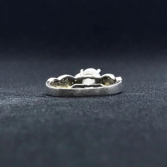 STERLING SILVER ENGAGEMENT RING - Picture 4 of 4